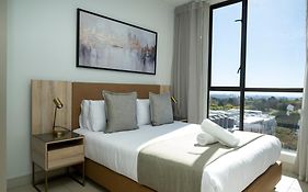 One Rosebank Executive Apartment Hotel